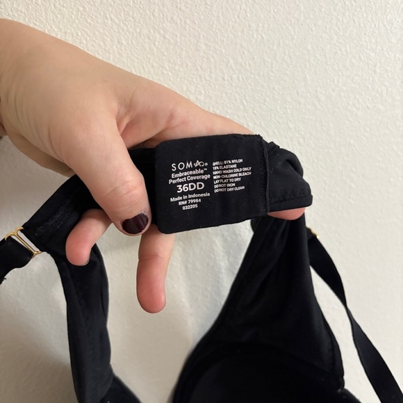 Soma Embraceable Perfect Coverage Black Bra in 36DD - Picture 8 of 8